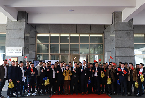 力諾商學院 | 成群結隊，快樂加倍，祝賀蛻變·共生班三期順利畢業